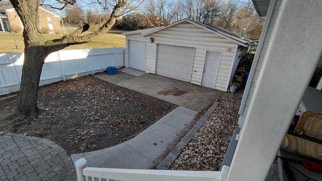 3011 Bethal Street, Waterloo, IA 50702