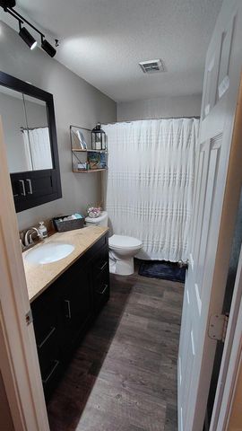 3011 Bethal Street, Waterloo, IA 50702