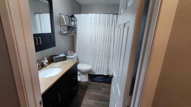 3011 Bethal Street, Waterloo, IA 50702