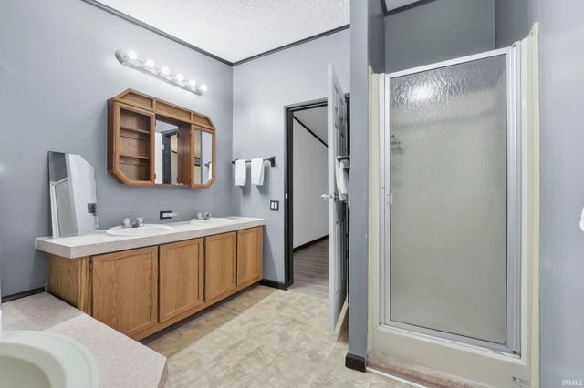 10128 Sagebrush Drive, Fort Wayne, IN 46825