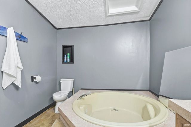 10128 Sagebrush Drive, Fort Wayne, IN 46825