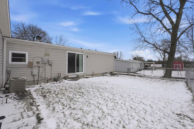 10128 Sagebrush Drive, Fort Wayne, IN 46825