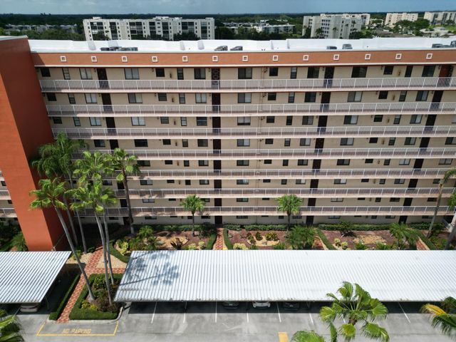 7370 S ORIOLE Boulevard 102, Delray Beach, FL 33446