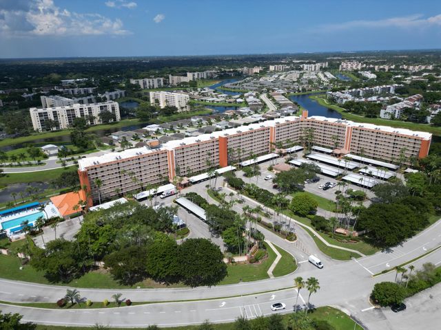 7370 S ORIOLE Boulevard 102, Delray Beach, FL 33446