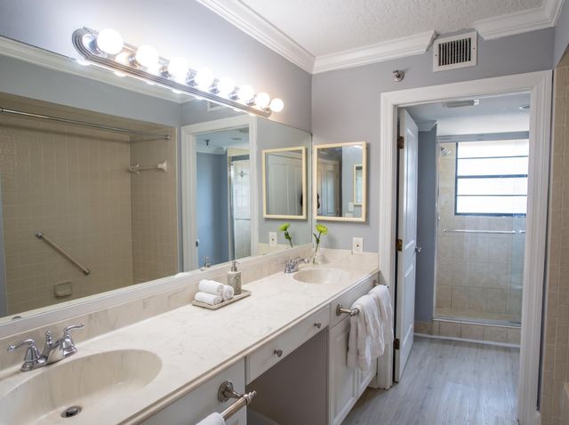 7370 S ORIOLE Boulevard 102, Delray Beach, FL 33446