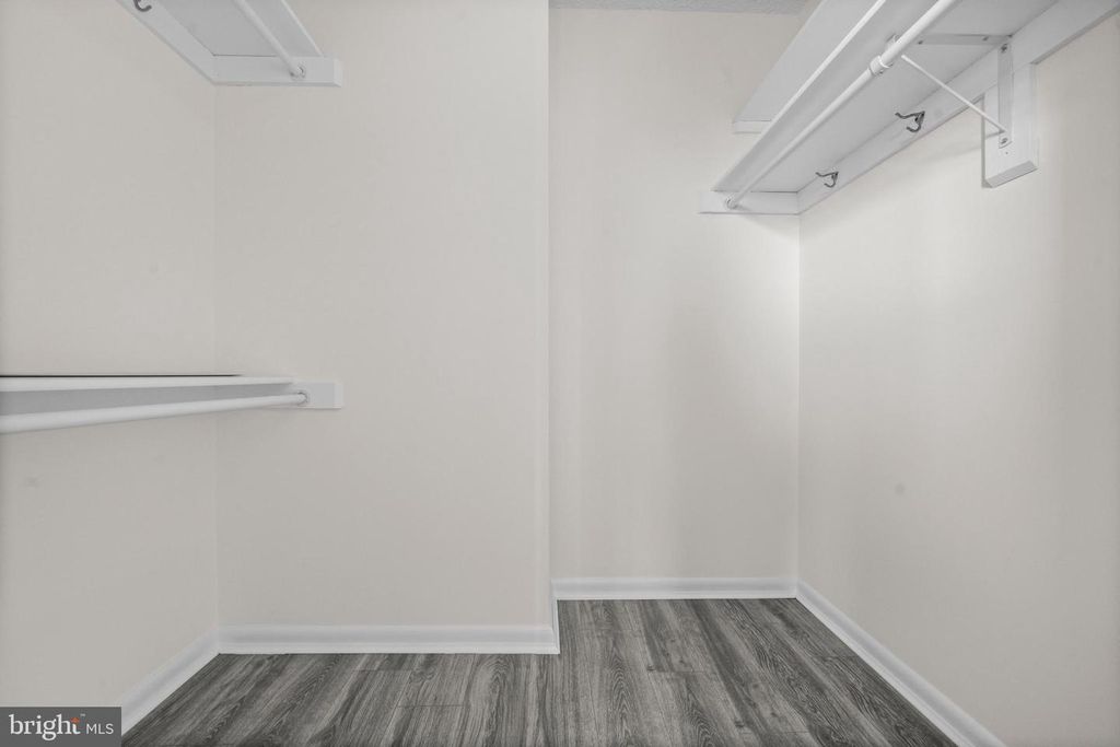 3701 S GEORGE MASON DR #2001N, Falls Church, VA 22041