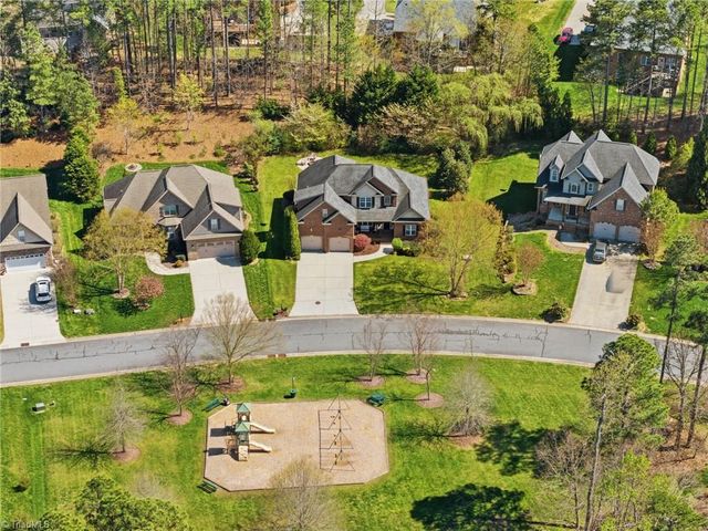 193 Kiawah Island Drive, Winston-salem, NC 27107
