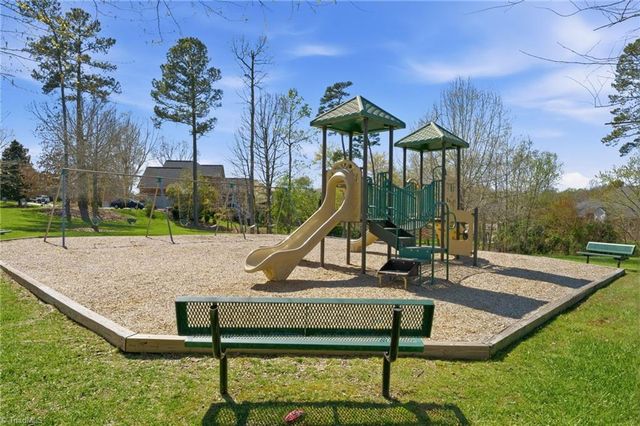 193 Kiawah Island Drive, Winston-salem, NC 27107