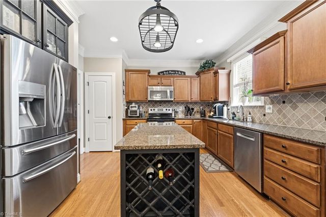 193 Kiawah Island Drive, Winston-salem, NC 27107