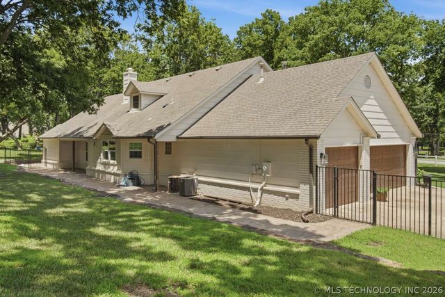 7936 S 28th West Avenue, Tulsa, OK 74132