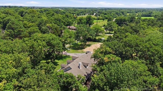 7936 S 28th West Avenue, Tulsa, OK 74132
