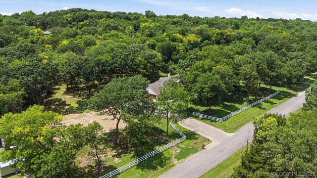 7936 S 28th West Avenue, Tulsa, OK 74132