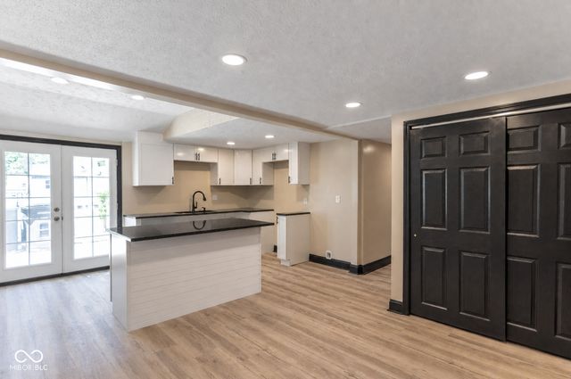 55 N 15th Avenue, Beech Grove, IN 46107