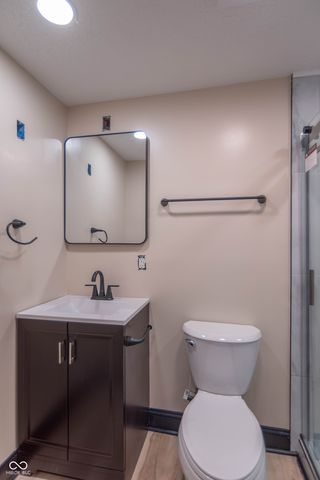 55 N 15th Avenue, Beech Grove, IN 46107