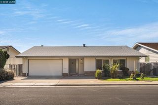 353 Crestmont Dr, Oakland, CA 94619