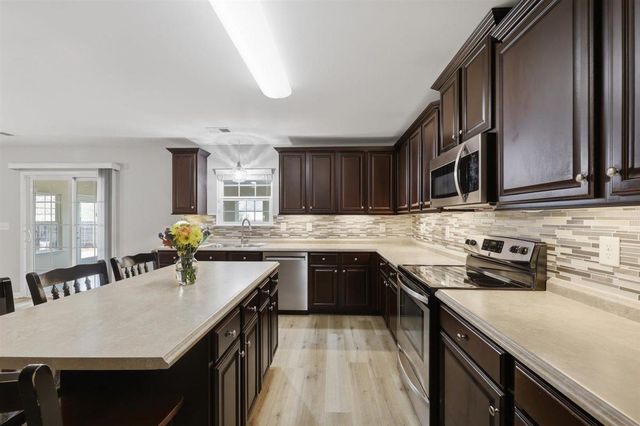 240 Harlequin Drive, Moore, SC 29369