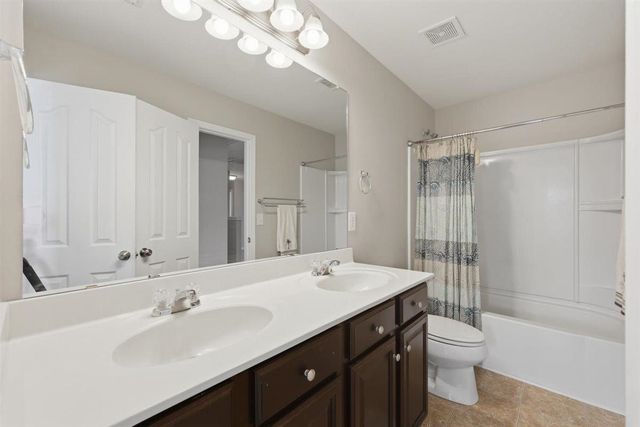 240 Harlequin Drive, Moore, SC 29369