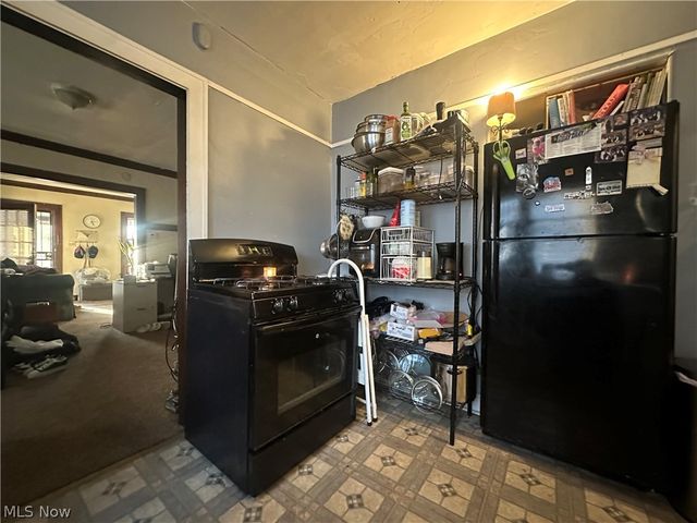 457 E 147th Street, Cleveland, OH 44110