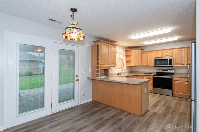 1295 Candlelite Lane, Fairborn, OH 45324