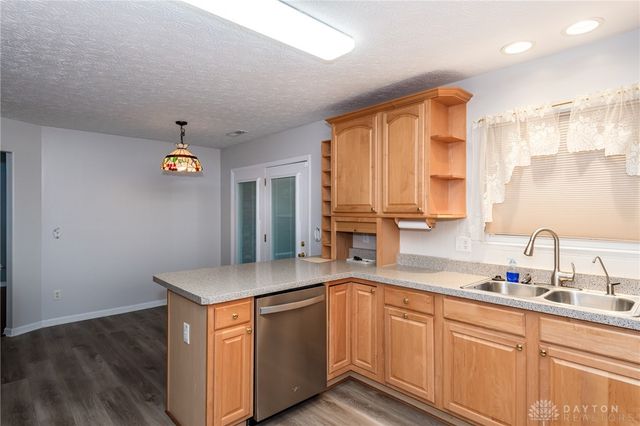 1295 Candlelite Lane, Fairborn, OH 45324