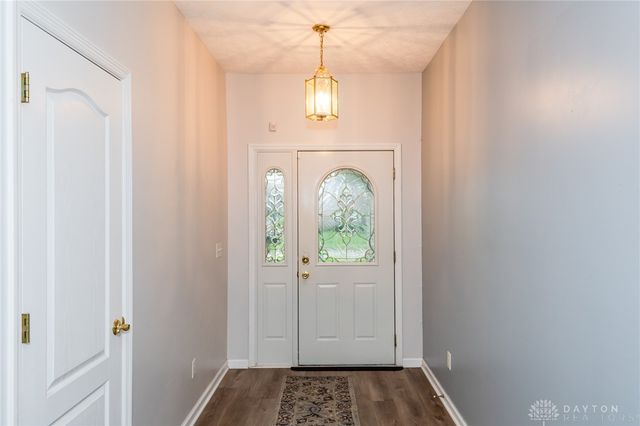 1295 Candlelite Lane, Fairborn, OH 45324