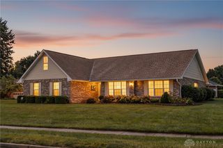 1295 Candlelite Lane, Fairborn, OH 45324