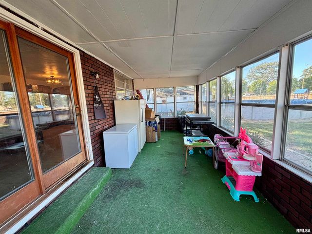 1012 W 4TH Street, Centralia, IL 62801