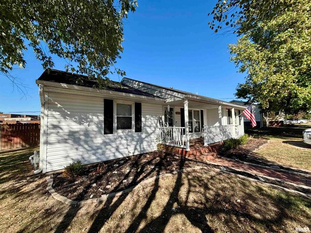 1012 W 4TH Street, Centralia, IL 62801