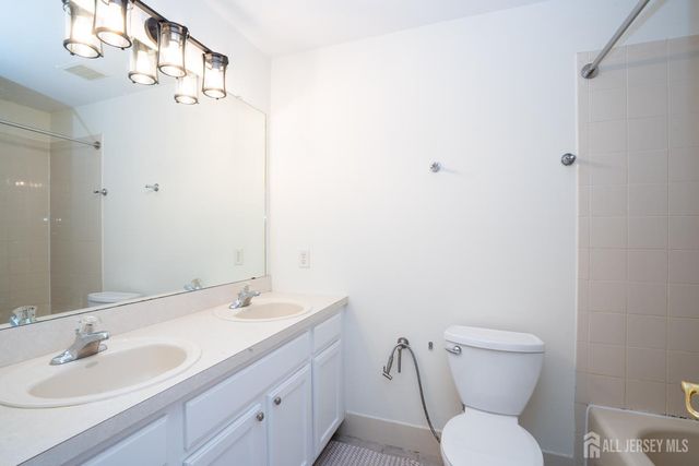 903 Swallow Court, North Brunswick, NJ 08902