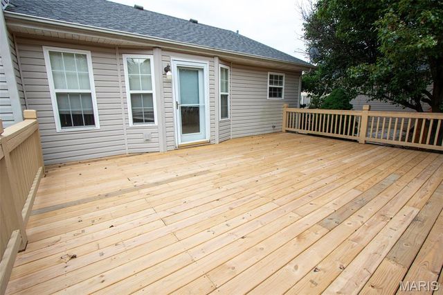 9 Pinebrooke, Troy, IL 62294