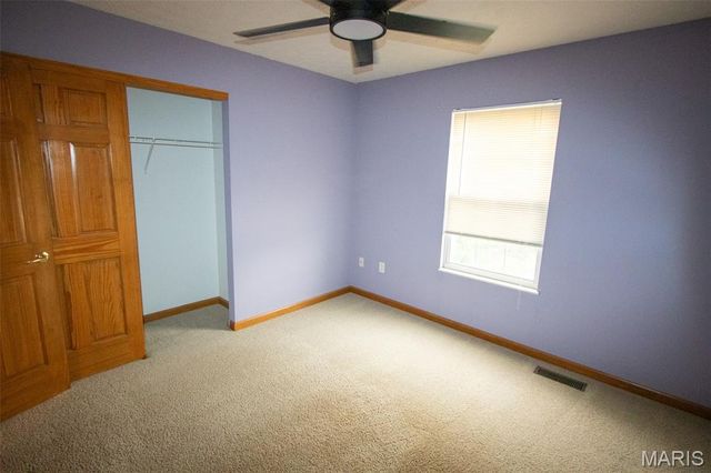 9 Pinebrooke, Troy, IL 62294