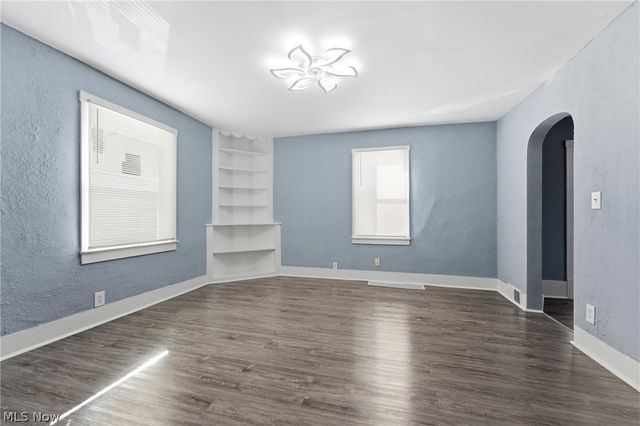 912 Essig Court NW, Canton, OH 44703