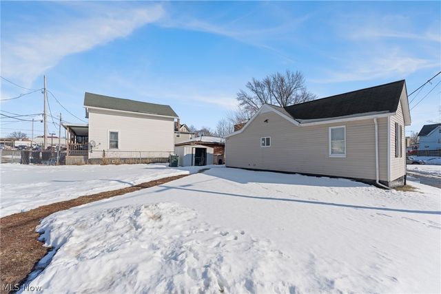 912 Essig Court NW, Canton, OH 44703