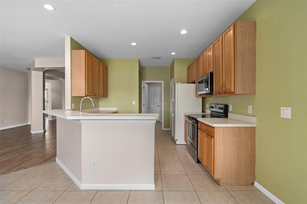 Image 13 of property listing at 1513 HARRIER DRIVE, Orlando, FL 32837