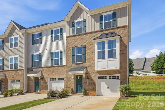 2606 Grantham Place Drive, Fort Mill, SC 29715