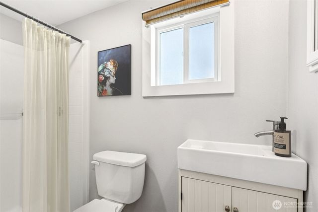 13301 56th Avenue S, Tukwila, WA 98178