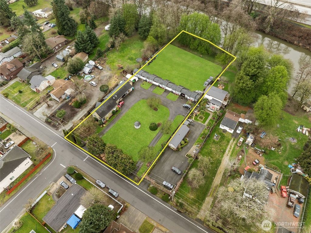 13301 56th Avenue S, Tukwila, WA 98178