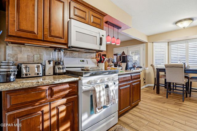 2813 Doug Ford Drive, El Paso, TX 79935