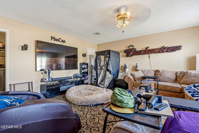 2813 Doug Ford Drive, El Paso, TX 79935