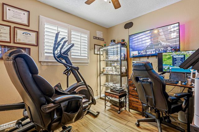 2813 Doug Ford Drive, El Paso, TX 79935