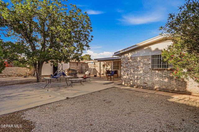 2813 Doug Ford Drive, El Paso, TX 79935