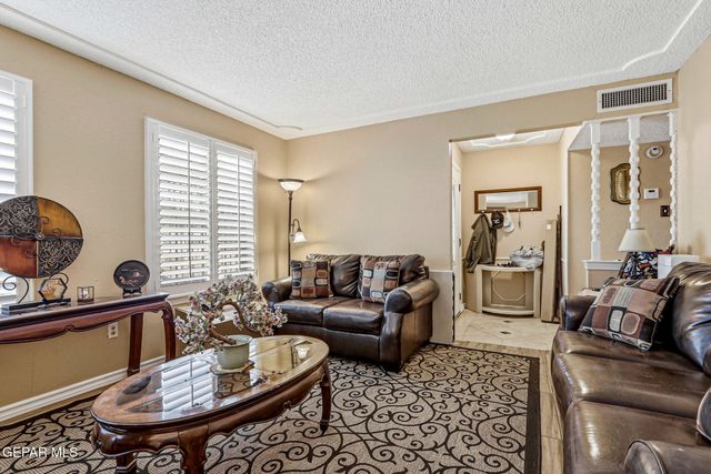 2813 Doug Ford Drive, El Paso, TX 79935