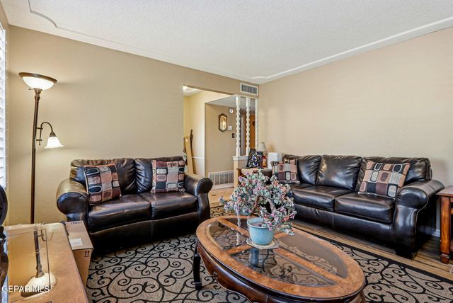 2813 Doug Ford Drive, El Paso, TX 79935