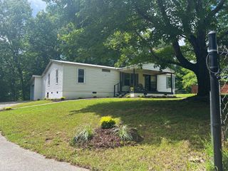 1888 S Boyd Drive, Rocky Face, GA 30740