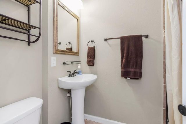 7522 HARDY Street, Overland Park, KS 66204