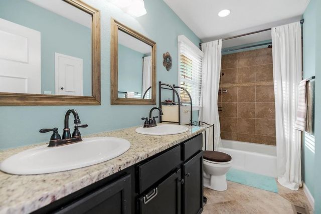 7522 HARDY Street, Overland Park, KS 66204