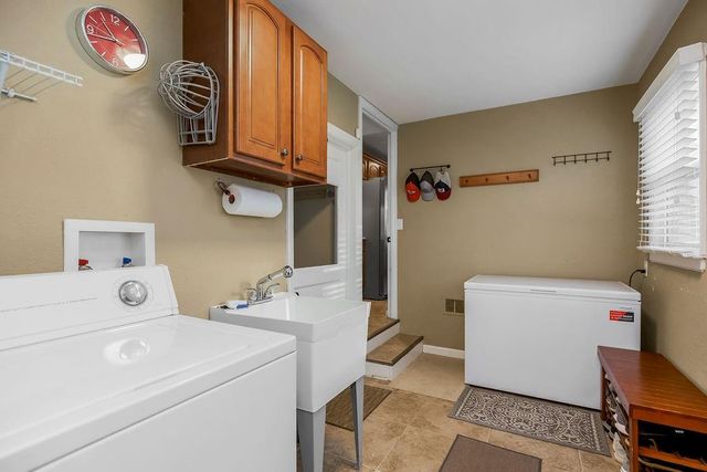 7522 HARDY Street, Overland Park, KS 66204