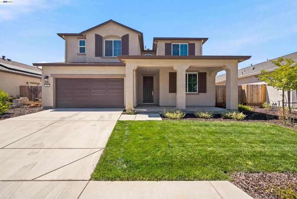200 De Bord Dr, Tracy, CA 95376