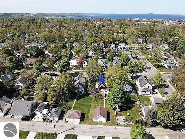311 W 12th Street, Traverse City, MI 49684