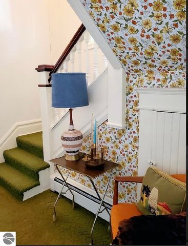 311 W 12th Street, Traverse City, MI 49684